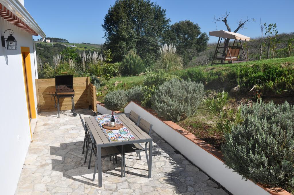 Quinta Do Bom Vento Guest House Obidos Exterior photo