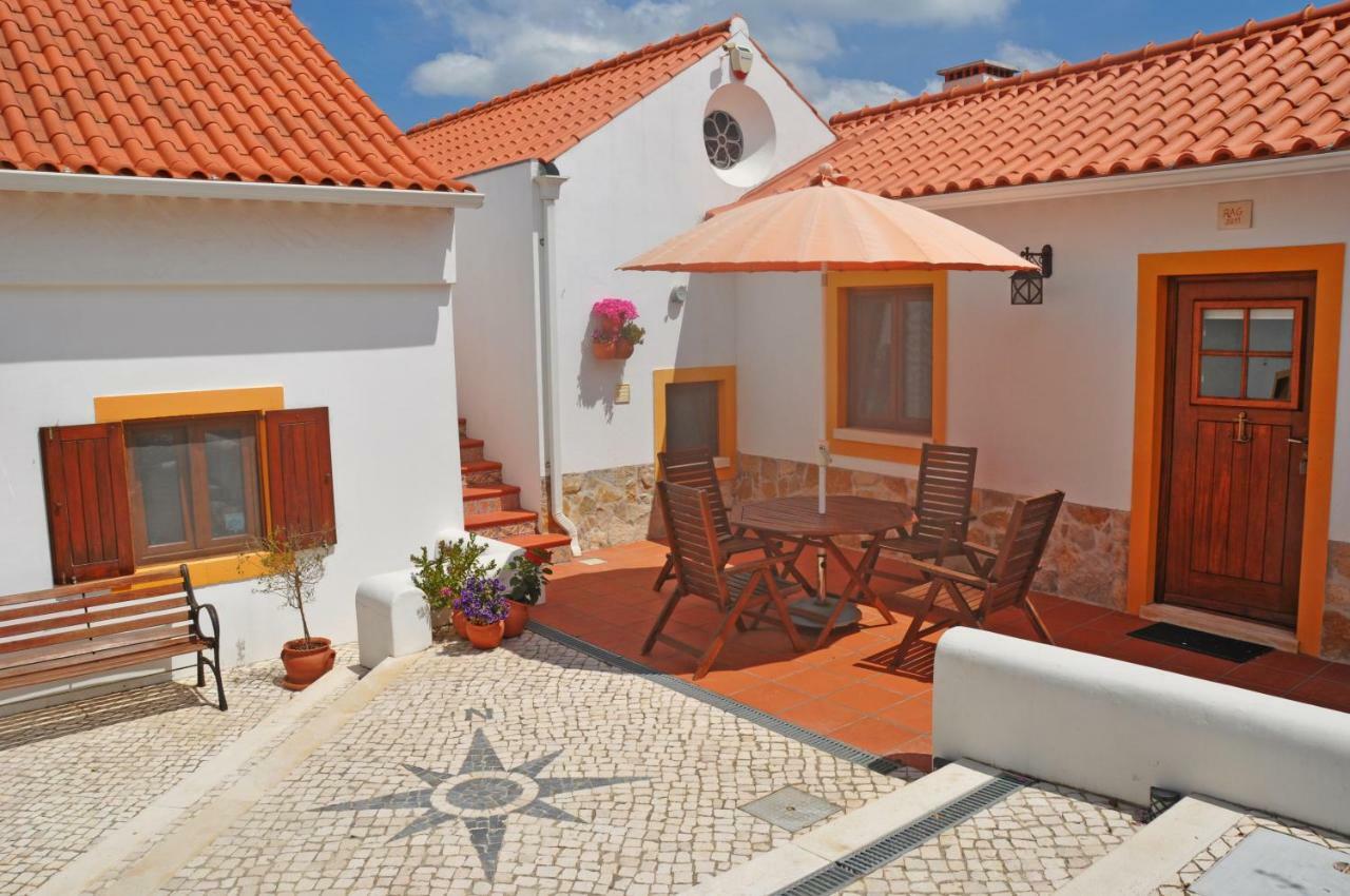 Quinta Do Bom Vento Guest House Obidos Exterior photo
